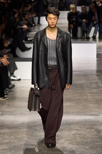 Look 42